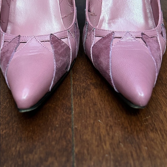 Via Spiga Mauve and Purple Cutout Designed Leather and Suede Heels, Size 6 - Picture 7 of 16